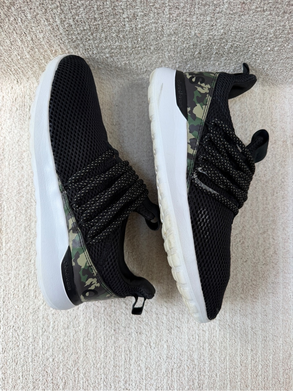 Black Camo Light Racer Adapt 3.0
Shoe Size 7 GW9144